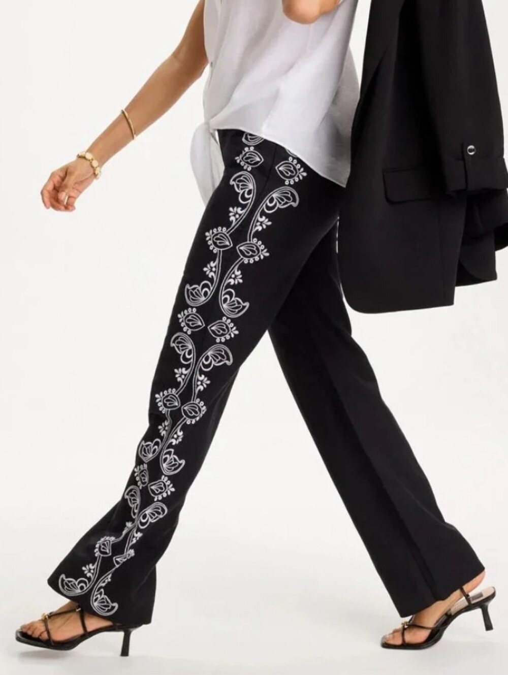 Chicos Embroidered Black Wide Leg Linen Pants